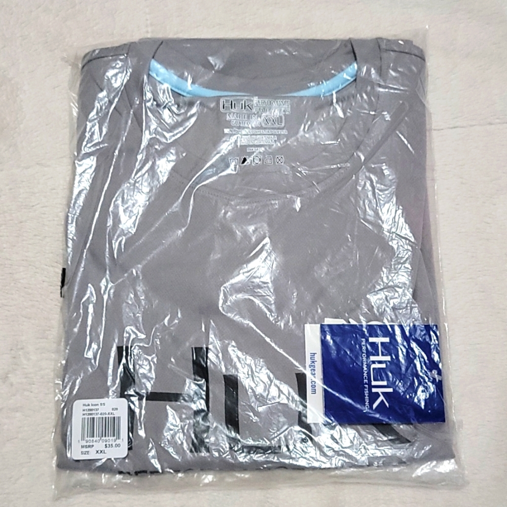 HUK Icon short sleeve gray shirt